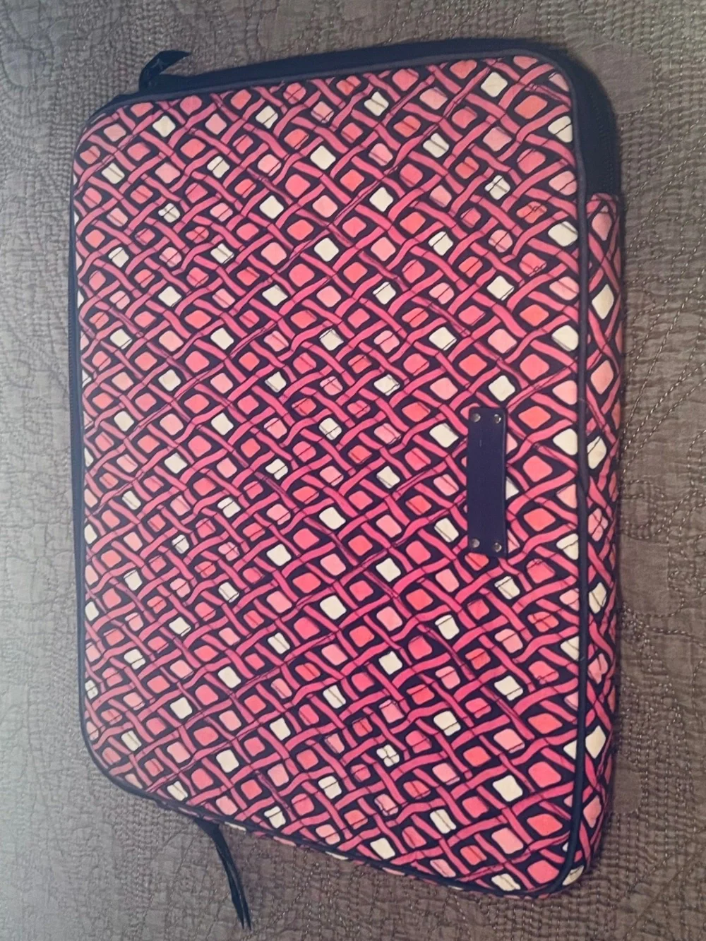Vera Bradley Quilted Katalina Pattern Zipper Laptop Case 11x14 Pink & Blue
